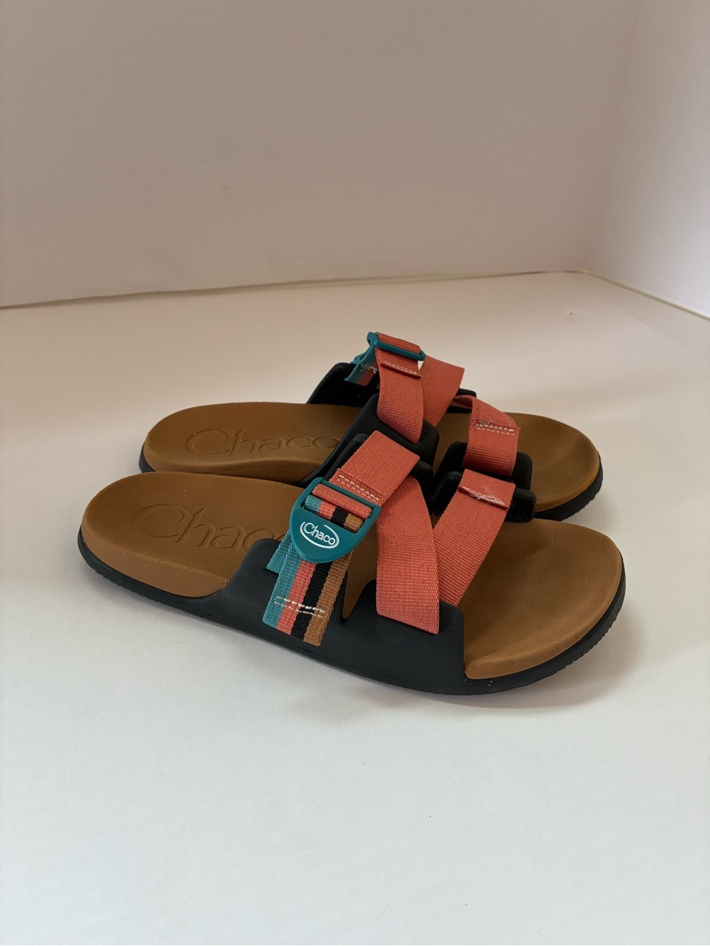 Women’s CHACO Sandals 9